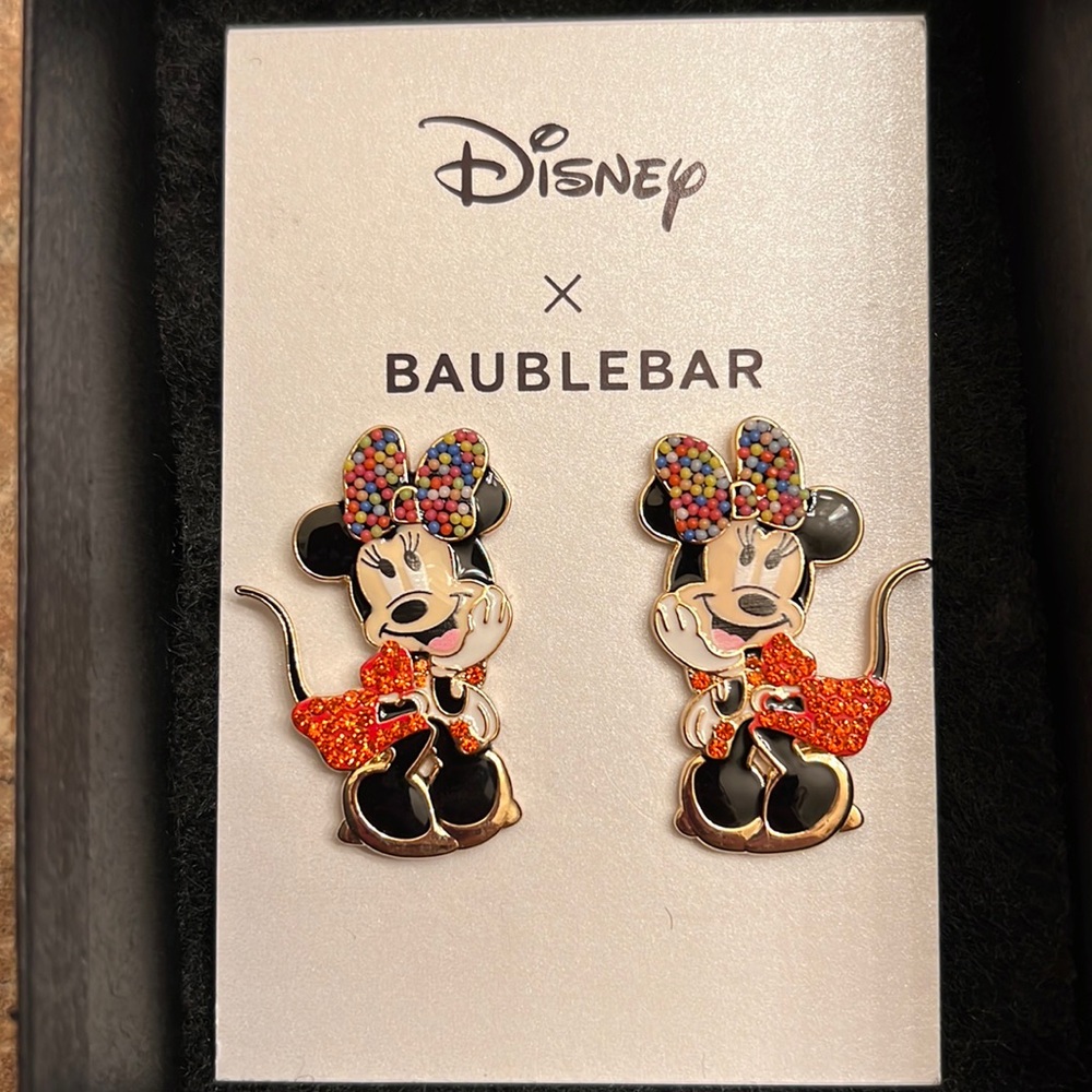 Minnie earrings